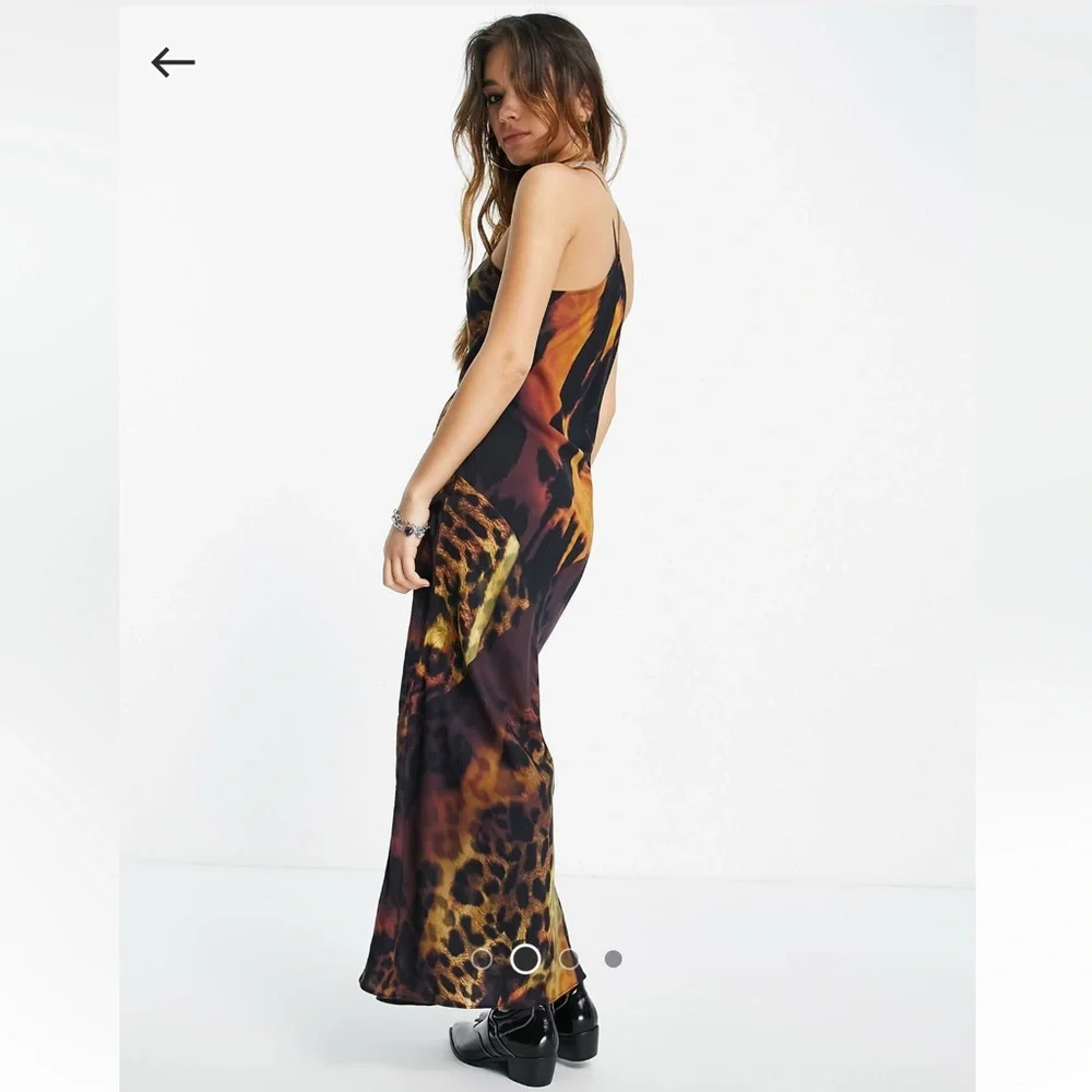 ASOS DESIGN halterneck maxi slip dress in animal
placement print NWT - Picture 2 of 10